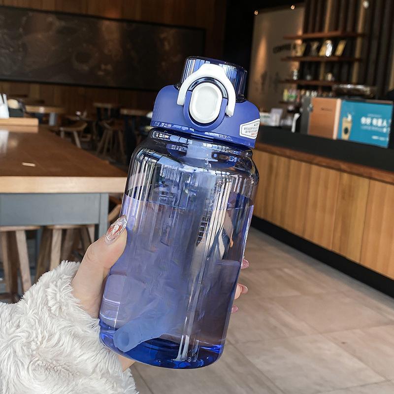 New Plastic Cups, Large-capacity Fitness Kettle, Outdoor Portable Space Cup, Plastic Cups for Students and Couples.