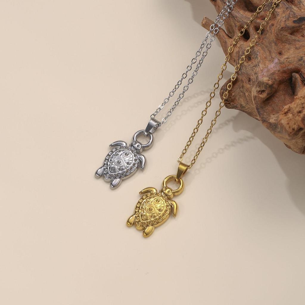 Gold/Silver Sea Turtle O-Ring Necklace with Extendable Stainless Steel Clavicle Chain