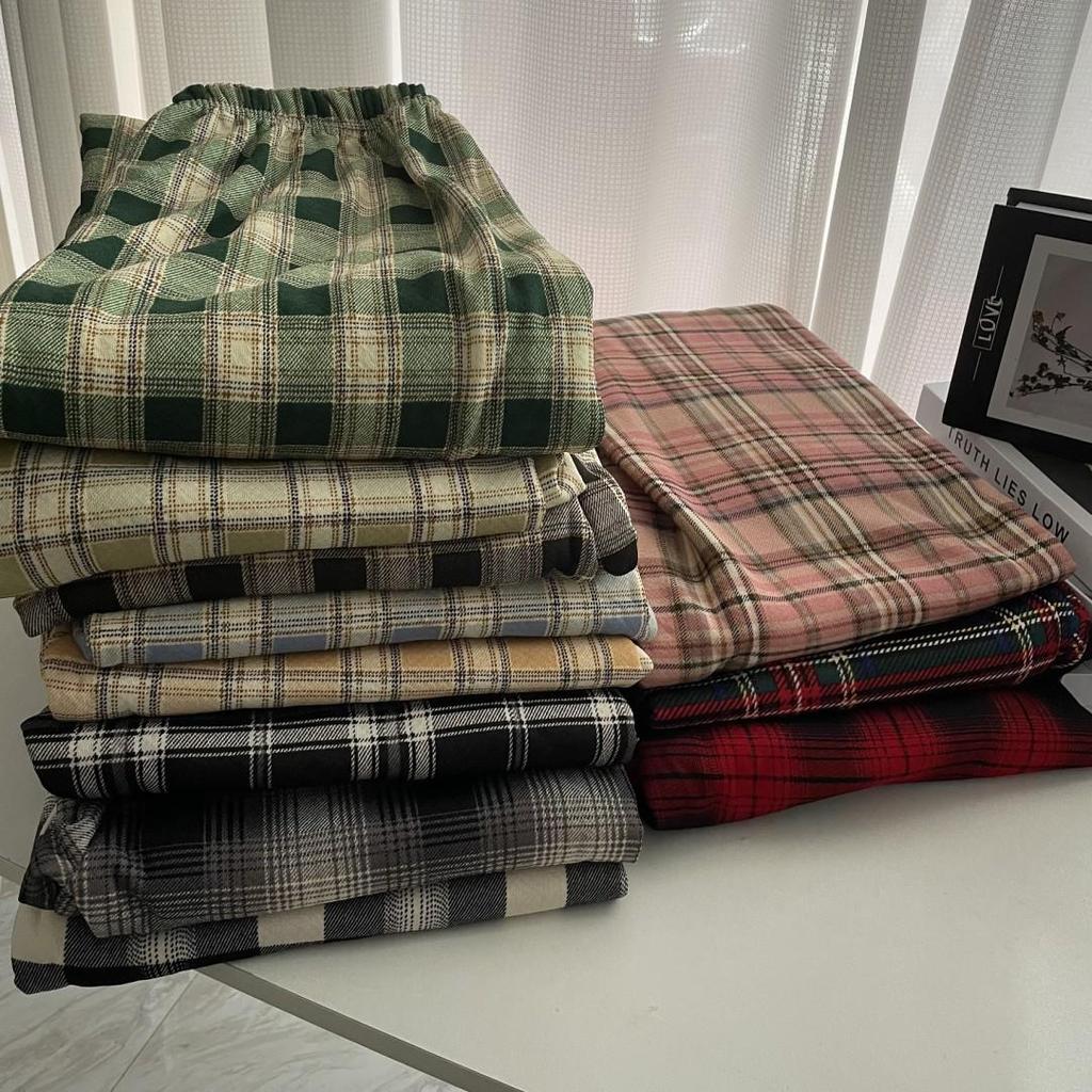 Spodnie zimowe w kratę z podszewką z polaru w panterkę, z wysokim stanem i szerokimi nogawkami