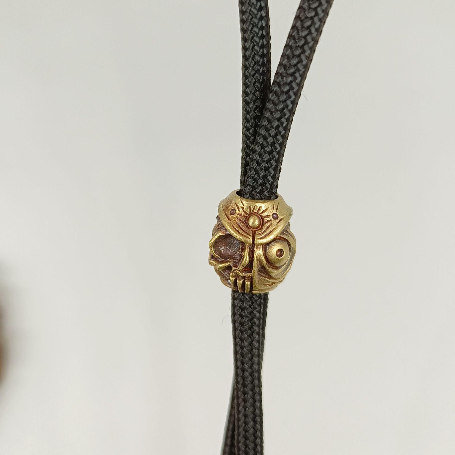 Versatile Half Skull Knife Paracord & Keychain Pendant - Fashionable EDC Necklace латунный