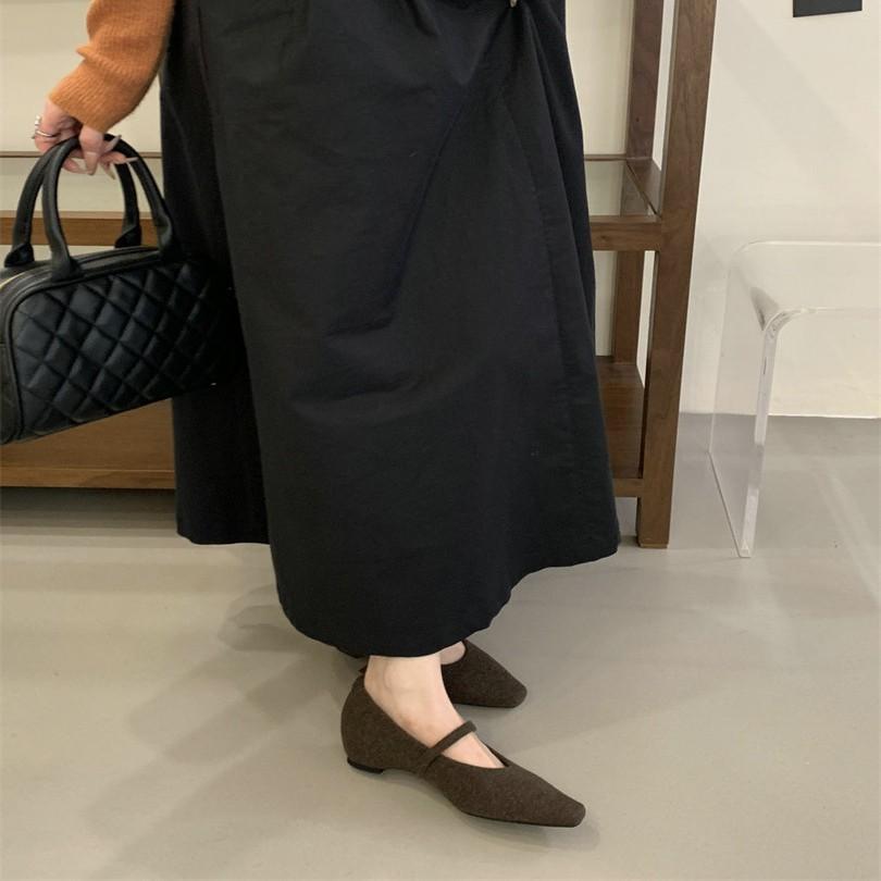 Retro woolen light-mouth flat-soled single shoes for women's autumn and winter 2025 new soft-soled one-word with square head Mary Jane shoes