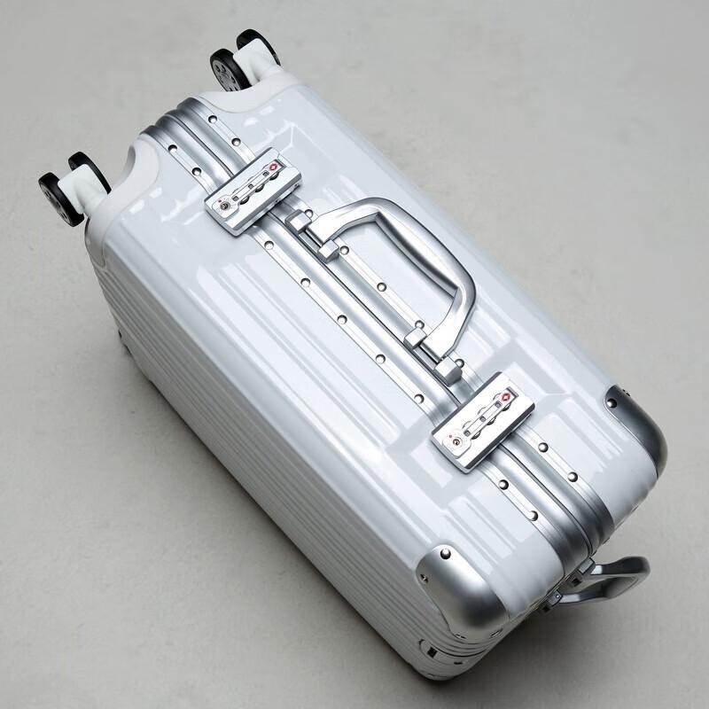 

LONE WOLF Aluminum Frame PC Luggage