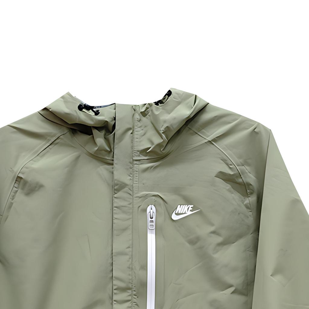 Nike Vindtett Vanntett Varm Fritidsjakke med Hette Herrejakker Grønn DM5500-334
