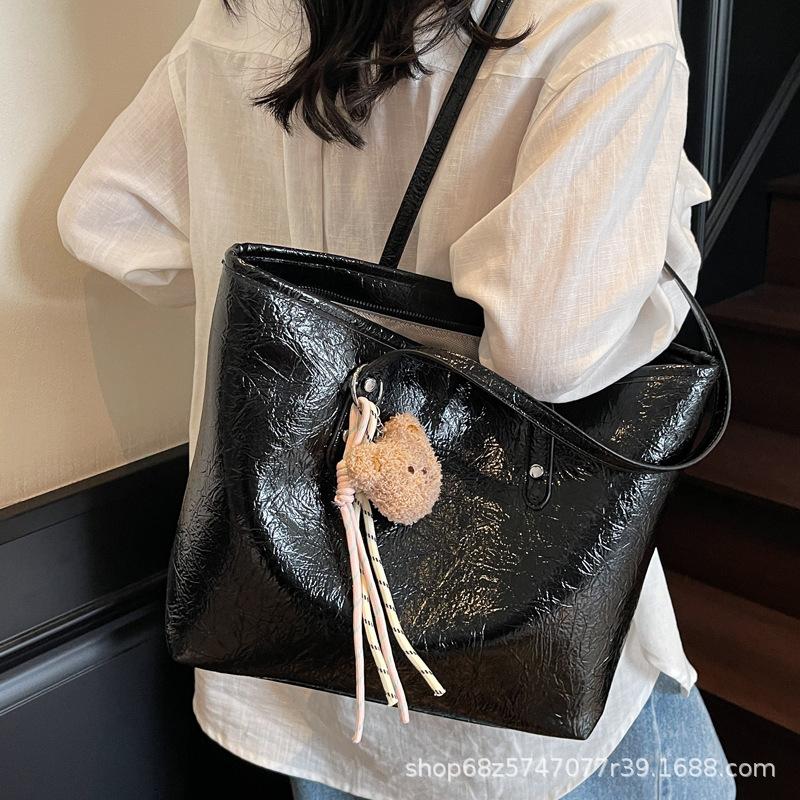 Retro Fashion Large-capacity Bag Women's 2025 New Casual Fashion Shoulder Bag for Commuting To Work Tote Bag