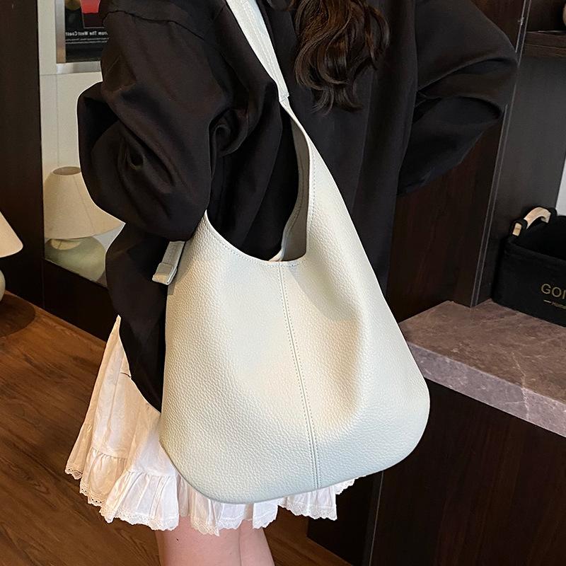 Popular simple casual commuter style large-capacity tote bag women's high-end lychee pattern soft leather messenger bag