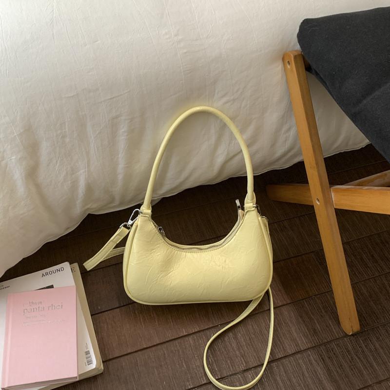 IELGY Retro Crescent Bag Spring Summer Dumpling Bag Commuter Shoulder Crossbody