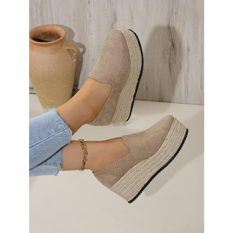Chaussures décontractées à enfiler une seule chaussure tissées en paille grande taille pour femme à talon compensé chaussures simples