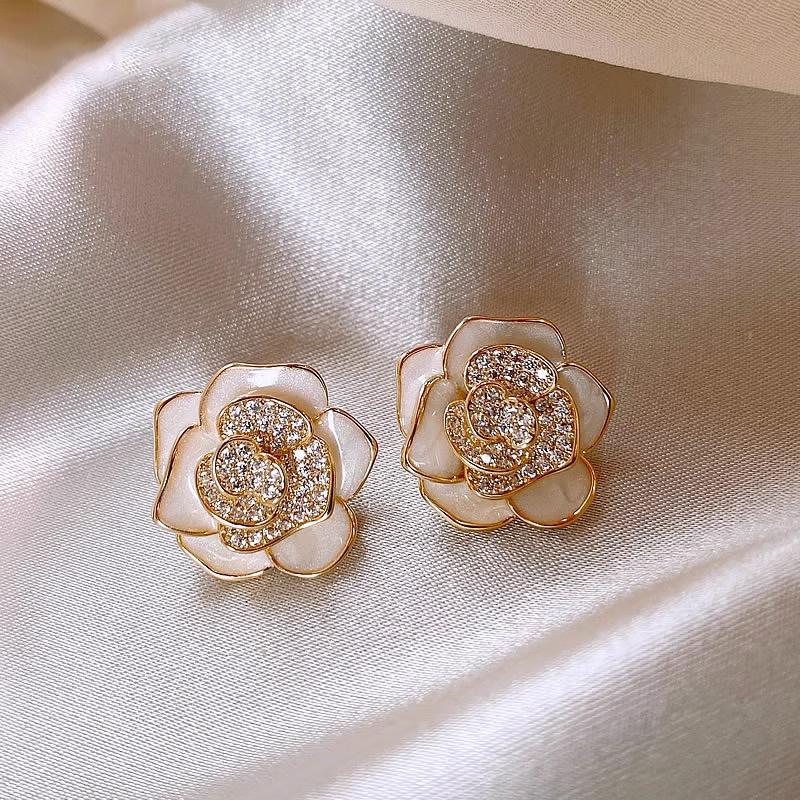 

Camellia Flower Stud Earrings - Elegant and Sophisticated Ear Accessories for A Cool Style.