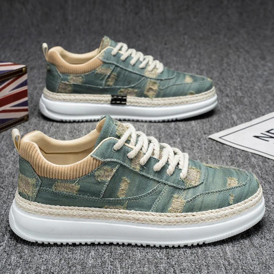 2025 Canvas sneakers small white shoes men's new thick sole breathable increase fashion casual shoes men running shoes tênis