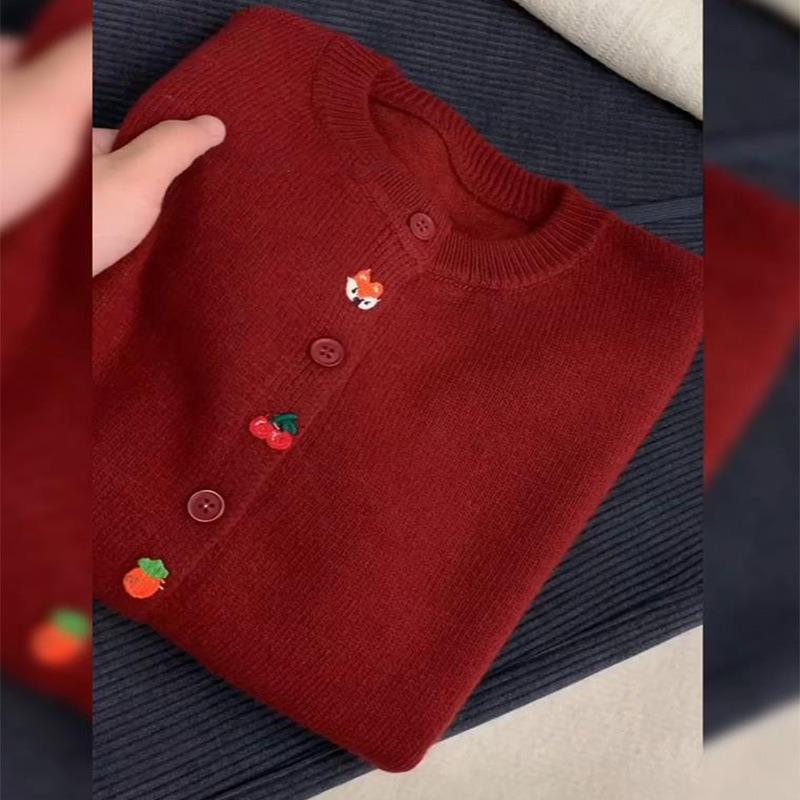 

Retro cherries red knitted cardigan is now popular, high-end gentle wind temperament casual and beautiful sweater XL