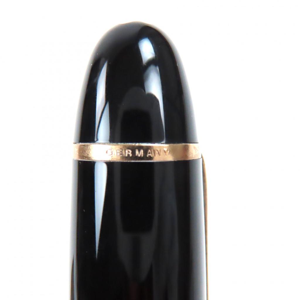 Great MONTBLANC Fountain Pen Meisterstck 149 Black Gold 14K Mens Used