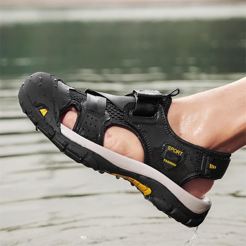 Fashion Lightweight Men's Summer Sandals Soft Comfortable Anti-collision Toe Sneakers Quick-Dry Wading Aqua Shoes Antiskid Beach Sandaly