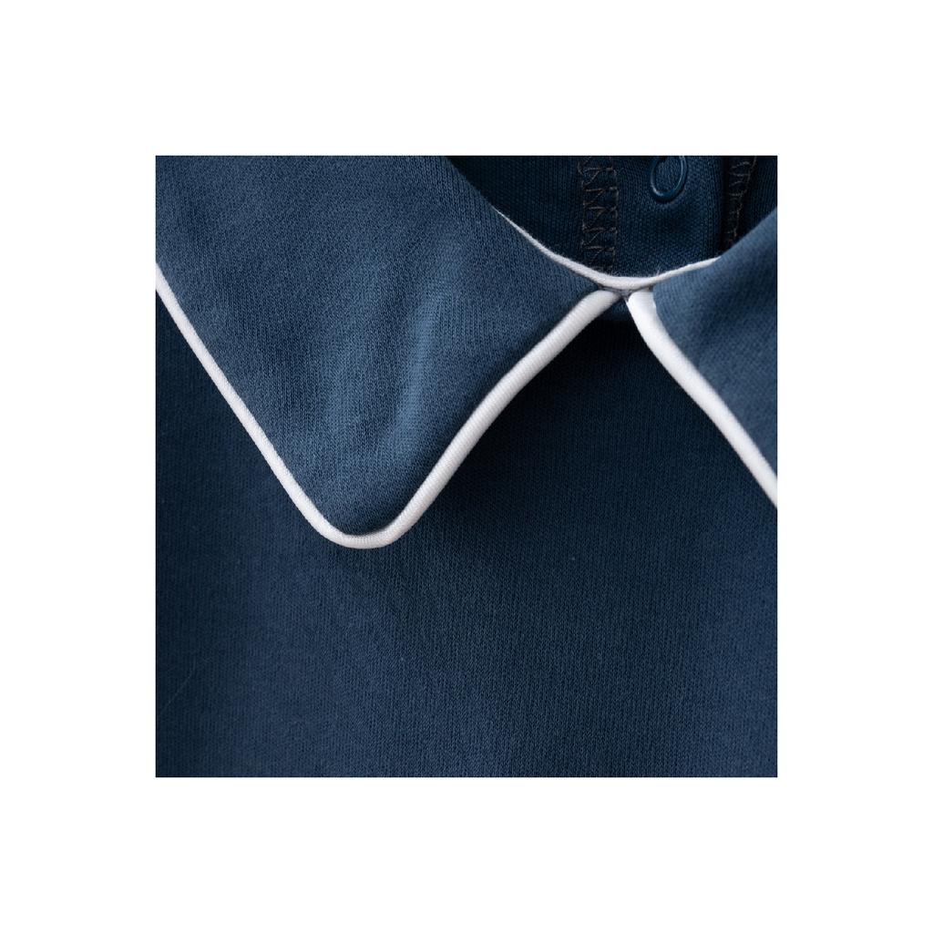 Baby-Overalls aus Baumwolle mit Paspelierung, Stiefeletten mit Kragen und Mütze