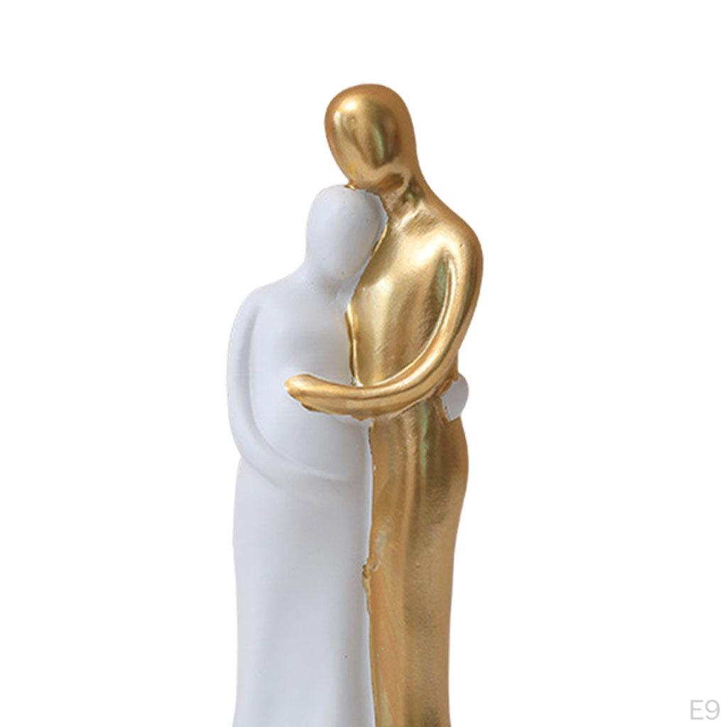 Elegant Couple Figurine Sculpture for Home Decoration