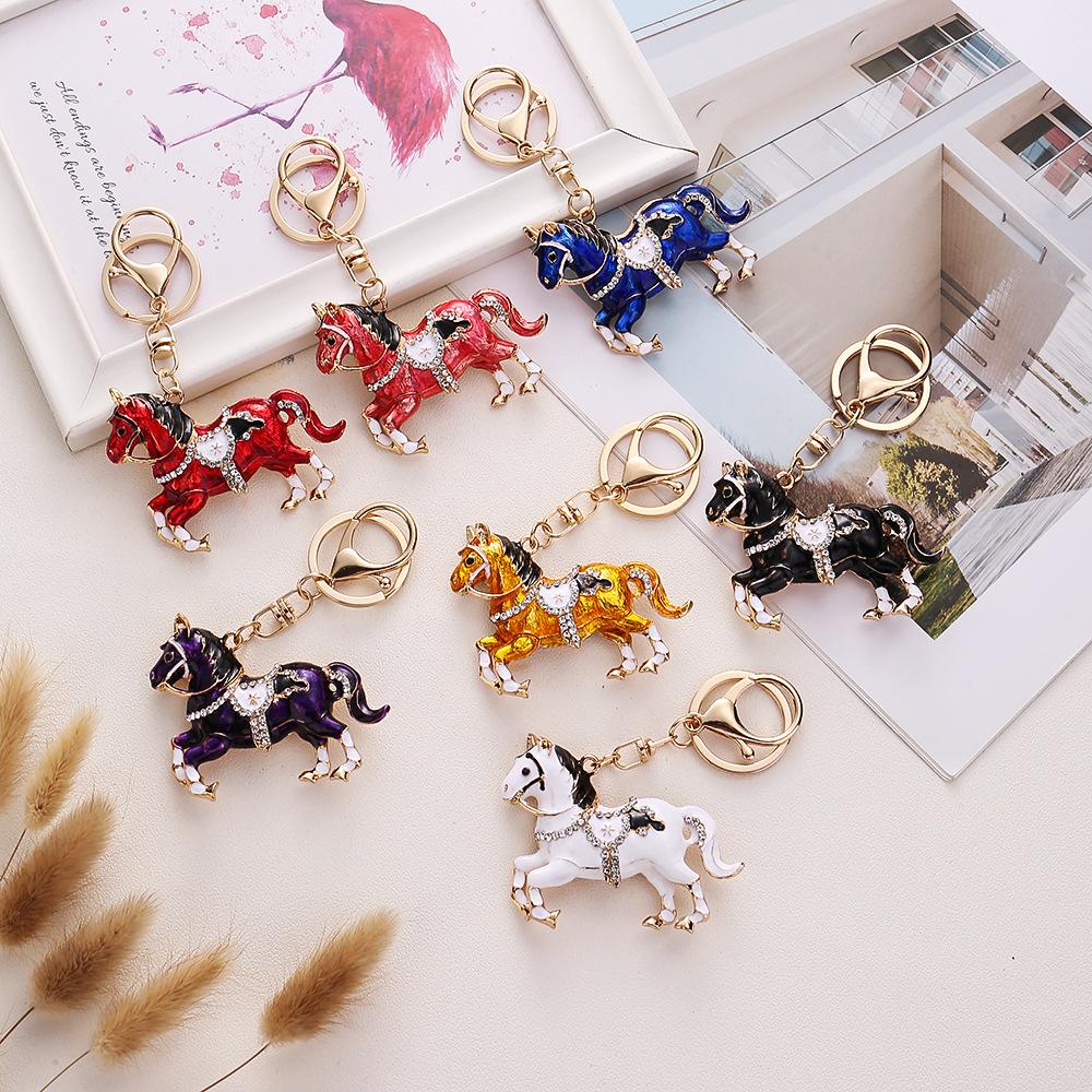 Creative Little Horse Car Keychain, Women's Bag Hanger, Chain Key Ring, Metal