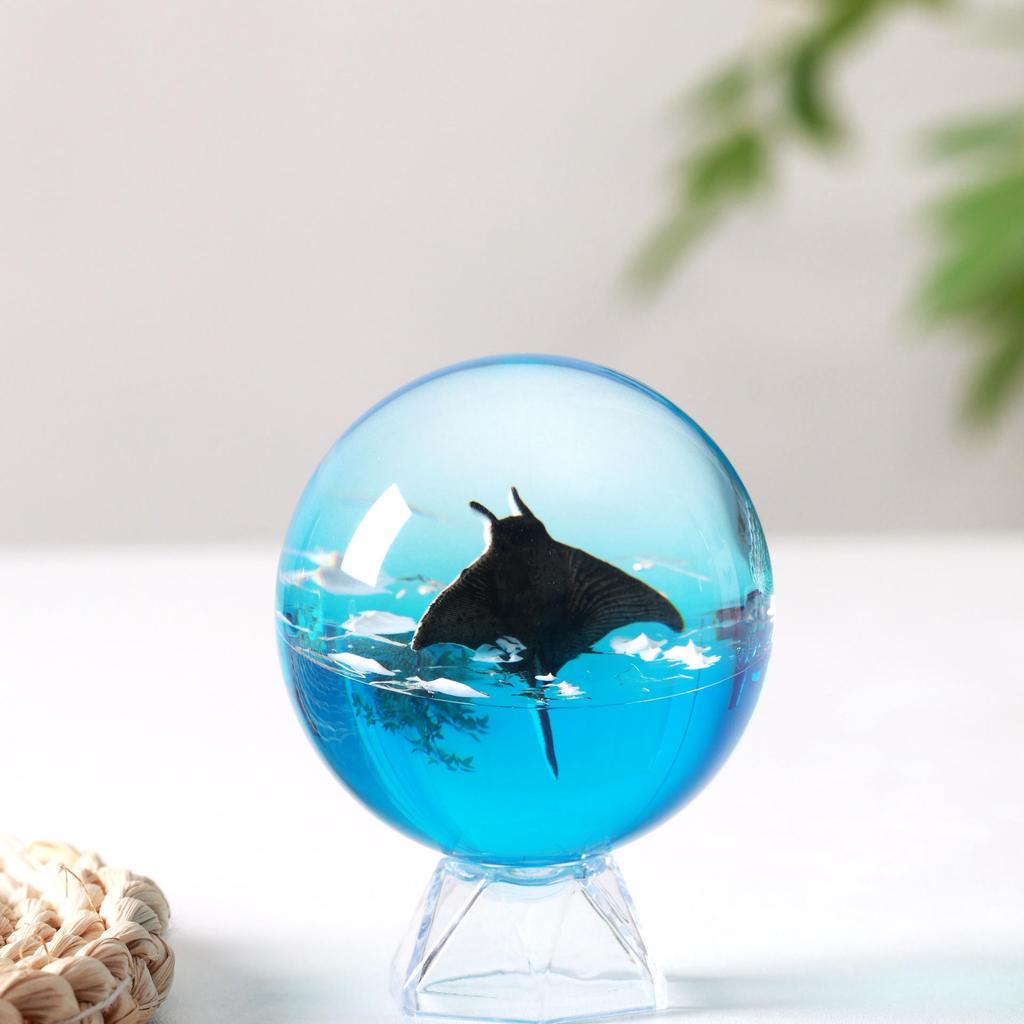 Ocean Whale Resin Crystal Ball Night Light Music Box – Ideal Birthday Gift for Kids & Friends