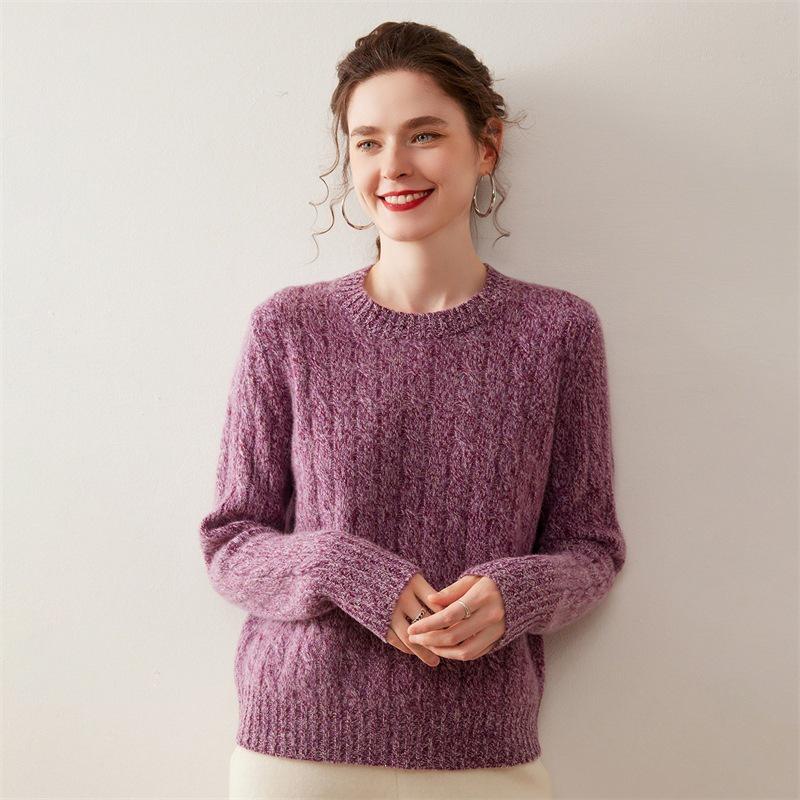 Women's Cashmere Round Neck Sweater: Thickened, Long Sleeve, Loose Fit, Lazy Style Knit for Autumn and Winter.