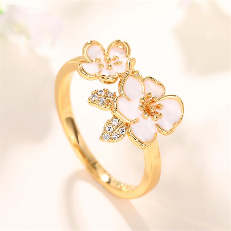 

Huitan 2023 Trend Women Double Flowers Rings White Enamel Sparkling CZ Fancy Female Finger Accessories Gift Statement Zircon 10