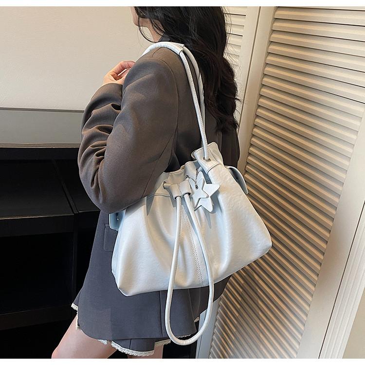 IELGY Drawstring Bucket Bag Fashion Casual Large Capacity Commuter Shoulder Messenger Bag