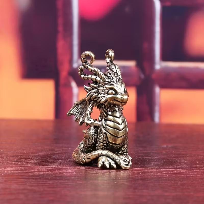 

Античні Латунні Статуетки Драконів Елегантні Стоячі Пози для Домашнього/Офісного/Зовнішнього Декору Ідеальний Подарунок на Новосілля Різдво