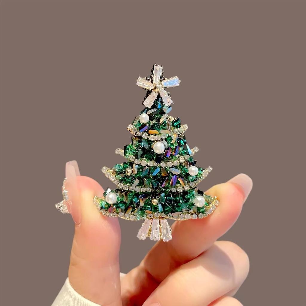 Cute and Simple Green Christmas Tree Brooch, Personalized Light Luxury, High-end, Niche Design, Christmas Atmosphere Brooch