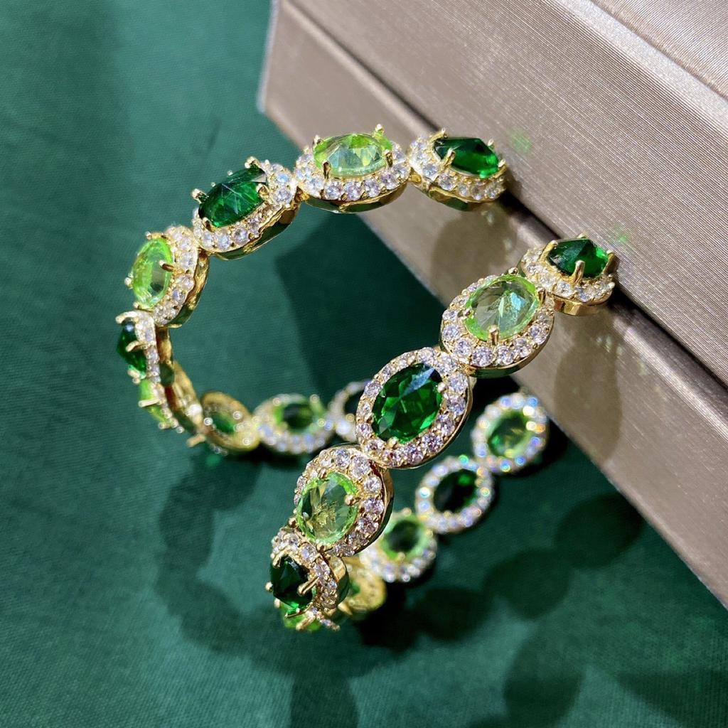 2022 nowych kobiet kolczyki Hoop z Bling Green AAAAA cyrkon eleganckie luksusowe kolczyki w kolorze żółtego złota Trendy biżuteria ślubna