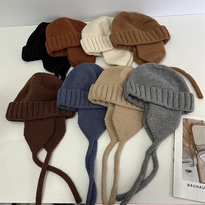 

Winter face small Lei Feng hat women s knitted wool hat winter belt cycling flying hat thermal ear hat M（56-58cm） темно-коричневого кольору