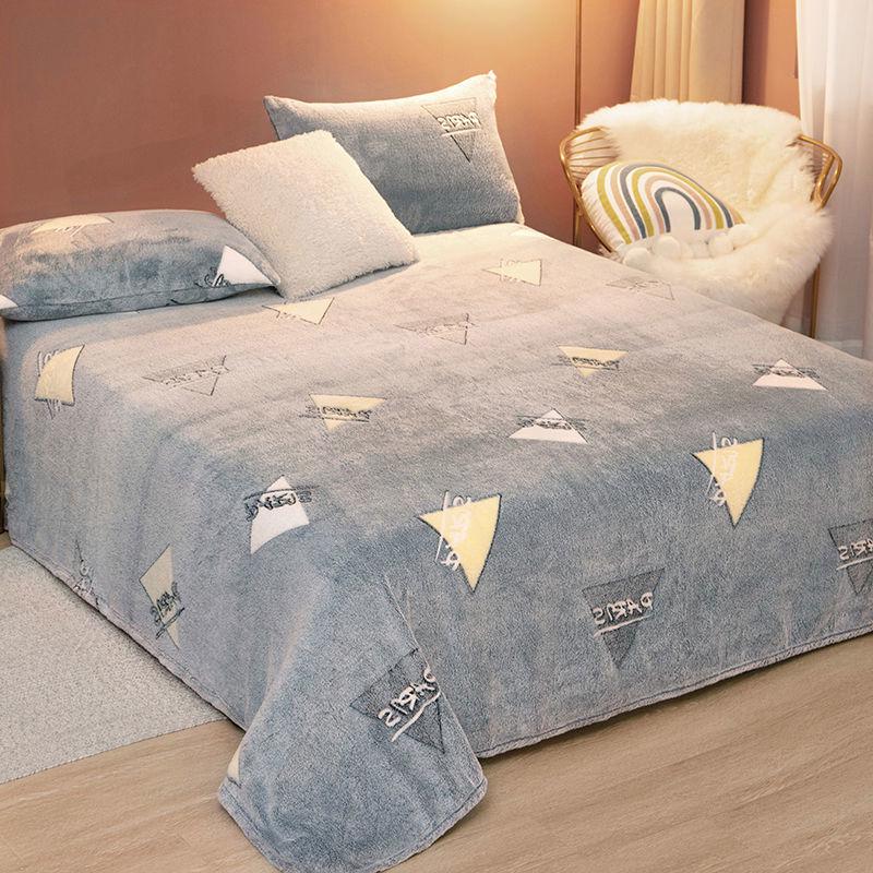 

Cozy Winter Plush Fleece Bed Sheet: Thick Coral & Milk Fleece Blanket 150x200cm (fits 1.2m bed)