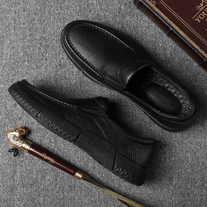 Fashion Comfortable Men's Genuine Leather Loafers Soft-Soled Slip-On Flats Versatile Casual Business Shoes Formal Leather Business Shoes