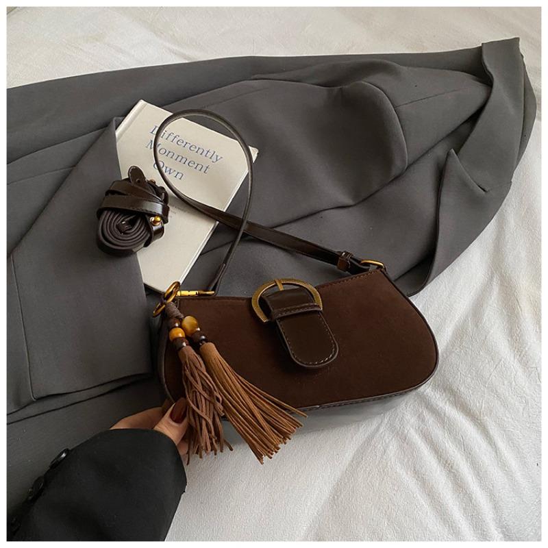 Niche retro Korean version underarm bag women's autumn new high-value fashion simple shoulder small bag
