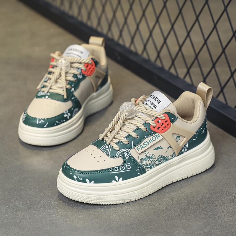 Boys Shoes Autumn and Winter 2025 New Leather Children's Sports Shoes Medium and Older Children Winter Handsome Trendy Cool Boy Board Shoes