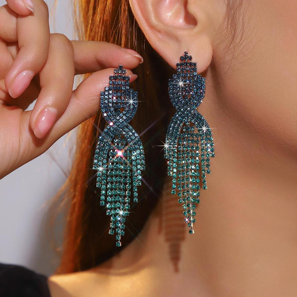 Luxurious European-American Rhinestone Rhombus Bridal Drop Earrings