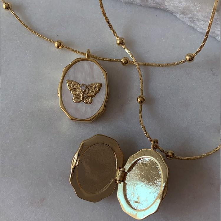 Butterfly Shell Album Photo Frame Necklace Vintage Openable Necklace Plated With Real Gold Color Retention