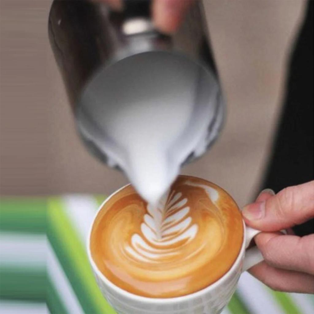 Stainless Steel Milk Frothing Pitcher Milk Frothing Pitcher with Thermometer Espresso Steaming Frothing Cup Milk Latte Art Jug