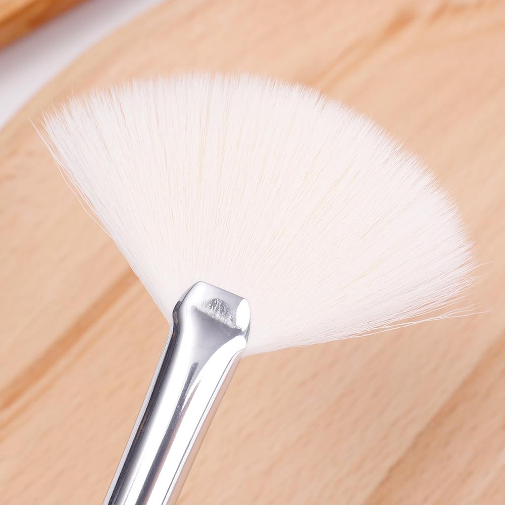 1Pc DIY Face Mask Fan Brush Transparent Handle Facial Soft Applicator Foaming Brush for Clay Masks Body Lotion for Beauty Salon