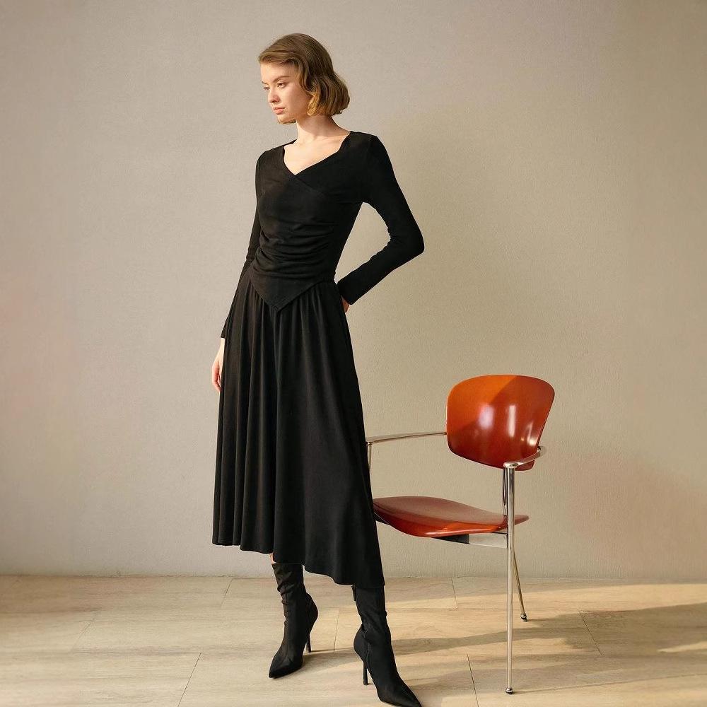 2025 Autumn Women's Slimming Lace-up Versatile Top & Long Skirt Set