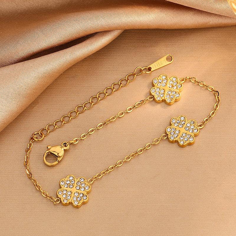 Four-leaf Clover Bracelet Necklace and Earring Set – A Luxurious and Sophisticated Titanium Steel Jewelry Set