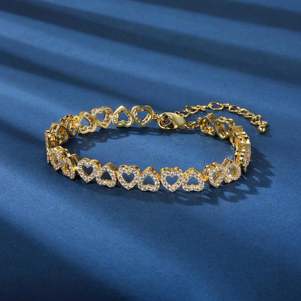 Sparkling Heart-shaped Cubic Zirconia Adjustable Brass Bracelet for Women Trendy Minimalist Elegant Dainty Fashion Platinum/Gold