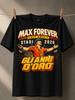 Max Forever Die Goldenen Jahre Sänger Mit Mikrofon Stadionlichter Und Kräftiges Gold 2026 Italienisches Konzert Unisex Alle T-Shirts