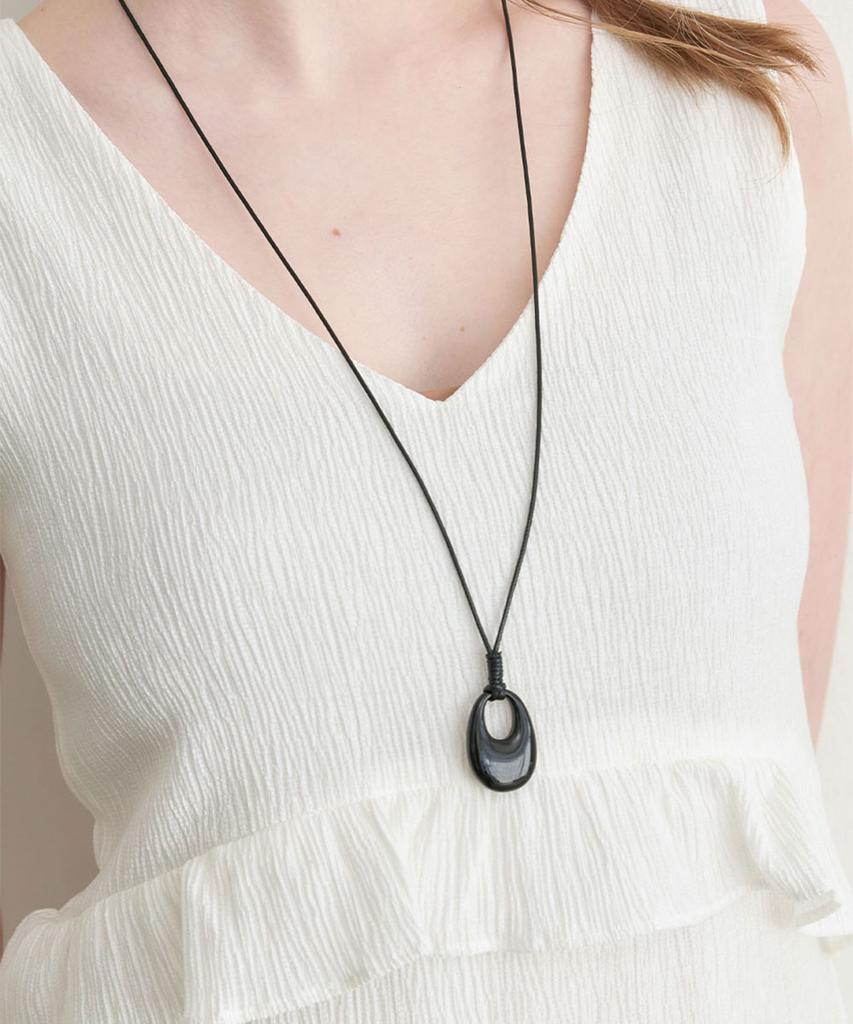 Halden Oval Drop Necklace (N056_Black)