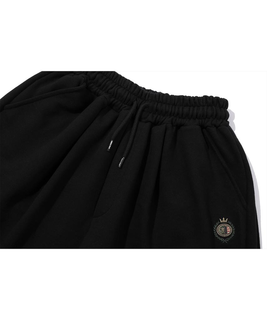 CPGN STUDIO Bermuda Three-Tuck Balloon Sweatpants Black