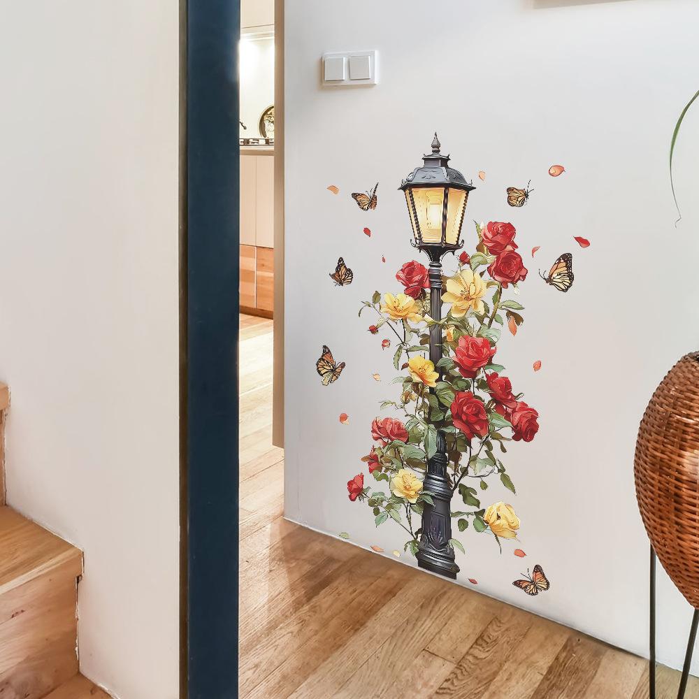 Lampione Stradale Vintage in PVC Ecologico con Rosa e Farfalla Adesivo Murale Rimovibile Autoadesivo Decorazione per Soggiorno Ingresso