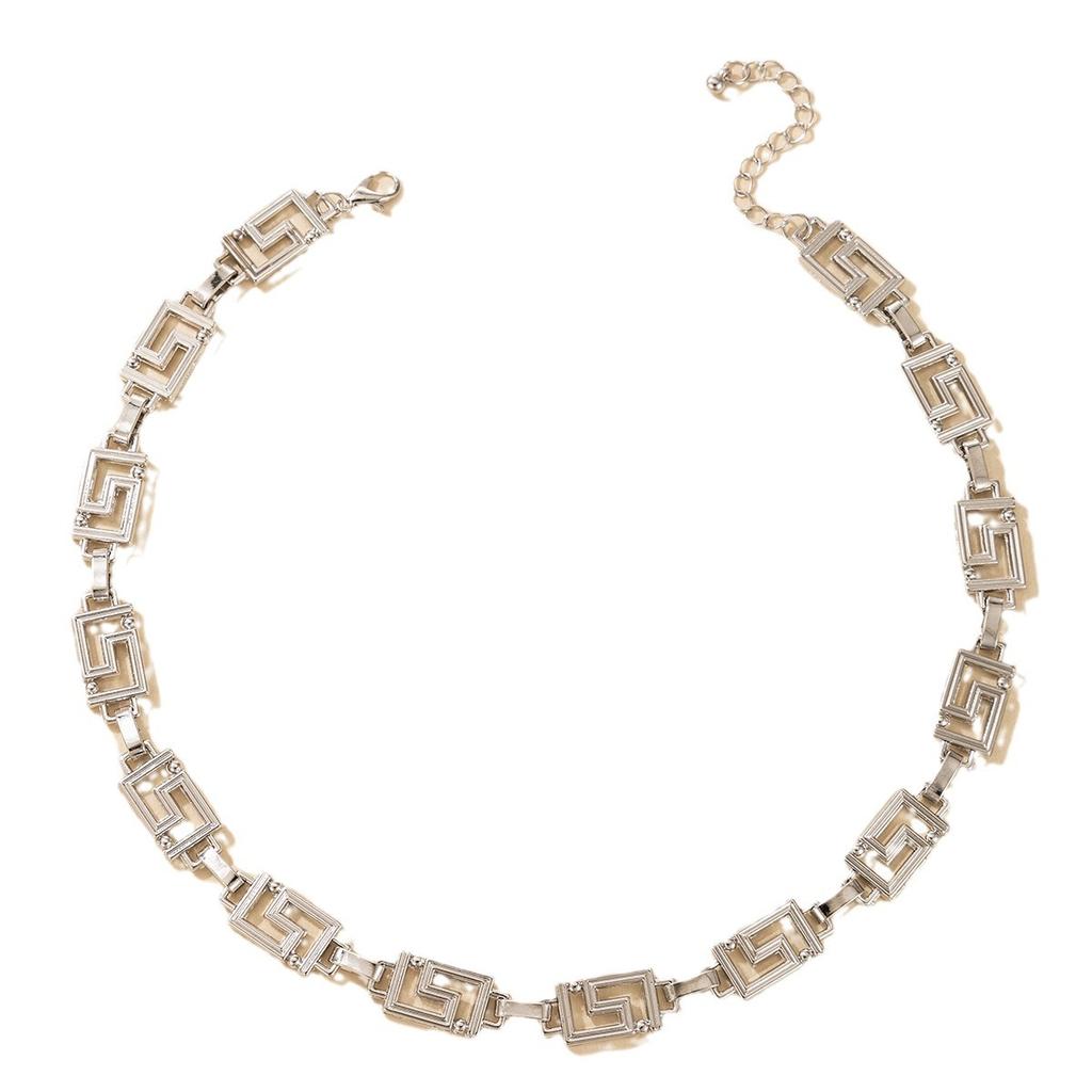 Labyrinth Single-layer Neck Chain Necklace, Retro Exaggerated Gold Paper Pattern Short Collarbone Chain