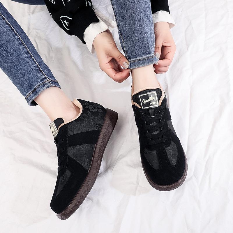 New winter women's non-slip comfortable round head lace-up board shoes piled thickened platform casual retro cotton shoes