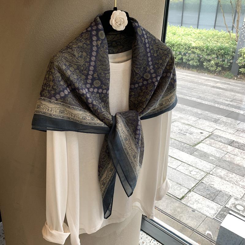 Spring And Autumn Versatile Design Scarf Big Shawl Famous Style Thin Headscarf French Retro Large Square Scarf Women'S External Silk Scarf