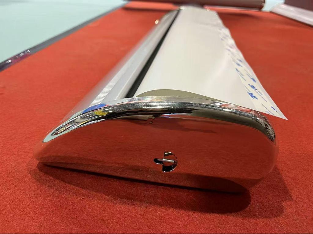 Desktop Mini X-Banner Poster Stand: Foldable Roll-Up Display Holder for Advertising