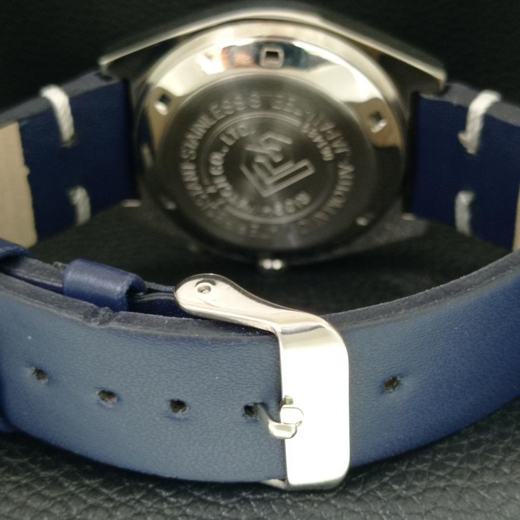 VINTAGE RICOH R31 AUTOMATIC JAPAN MENS SKY BLUE COLOR DIAL WATCH a707907-1