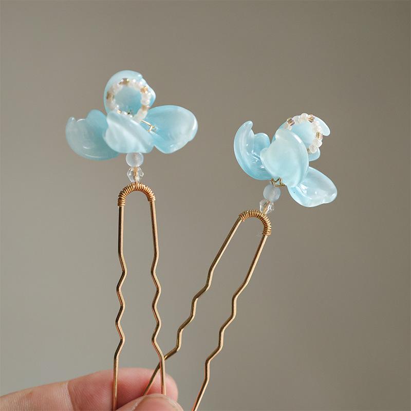 

Tang Style Chinese Temple Hairpins: Glass Flower U-Shaped Hair Accessories for Hanfu Costumes and Fairy Makeup
