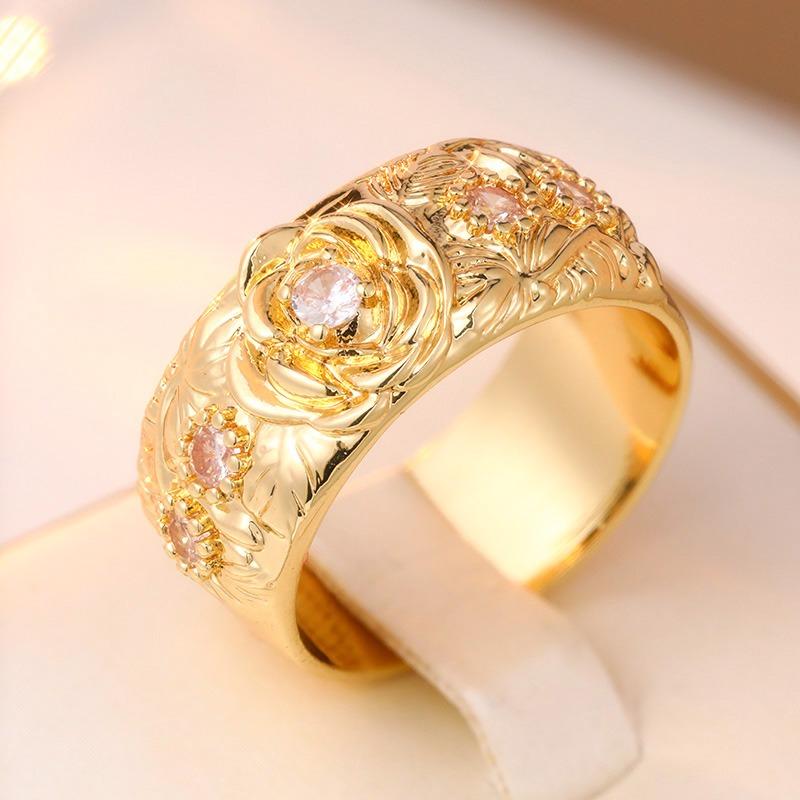 Trendy Inlaid White CZ Flower Women's Ring Exquisite Gold Color Hand Carving Daily Wear Party Jewelry Anniversary Gift