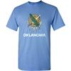 Oklahoma Staatsflagge - Souvenir für Heimatstolz Basic Baumwoll-T-Shirt - Caro Blue
